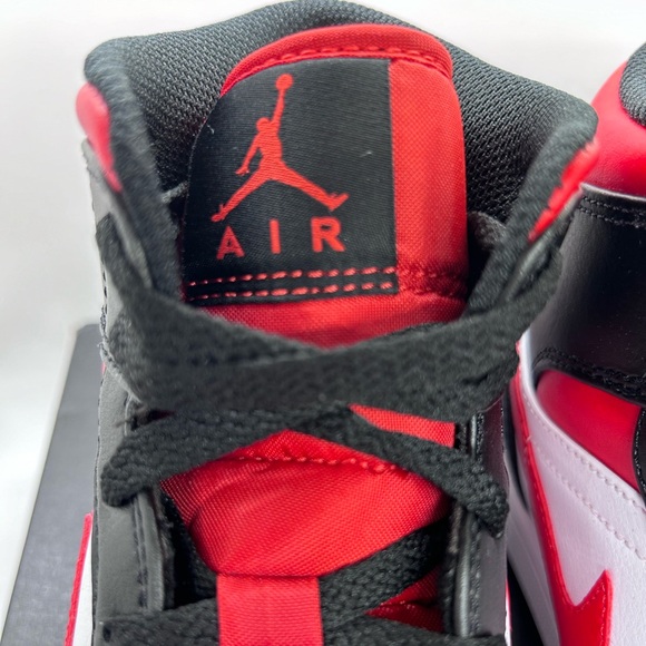 Nike Air Jordan 1 Mid Size Men’s 10.5 - LAST CHANCE!!! - Picture 4 of 14